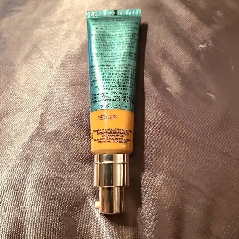 It cosmetics, Cc+ oil-free matte powerless finish full coverage cream+anti-aging